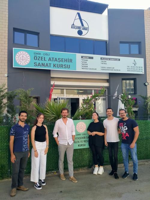 baglama kursu atasehir sanat cigli izmir bi dunya egitim